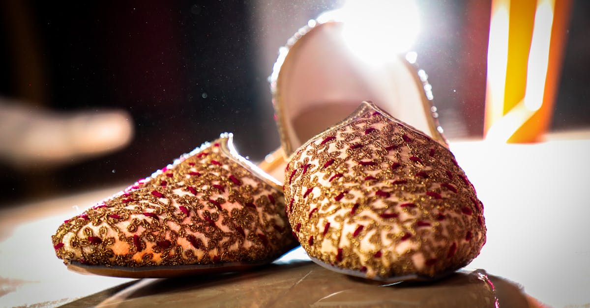 示意圖-精品抄襲風波！Prada攜手印度工匠重塑百年經典