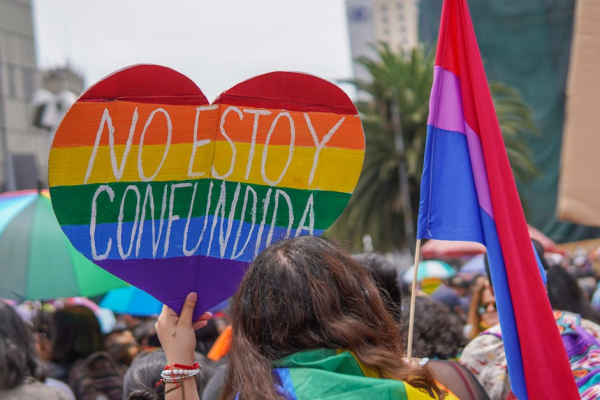 示意圖-中國LGBTQ+交友軟體突遭下架，社群噤聲求生！