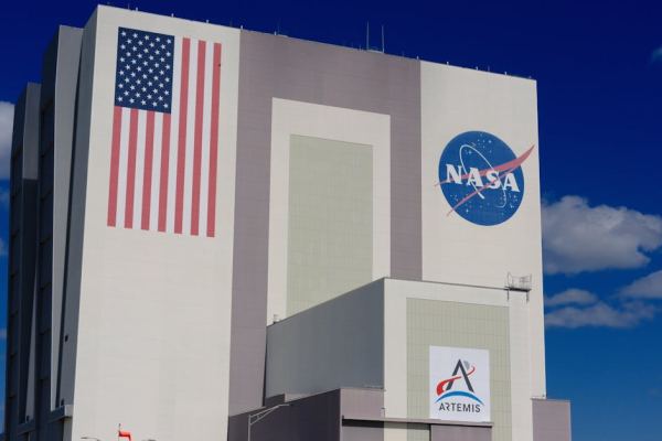 示意圖-李在明宣示太空雄心：南韓每年自製火箭升空！