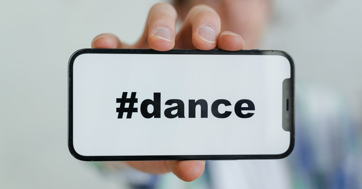 示意圖-「電子爸媽」爆紅！中國Z世代網路尋慰藉，真父母壓力山大？