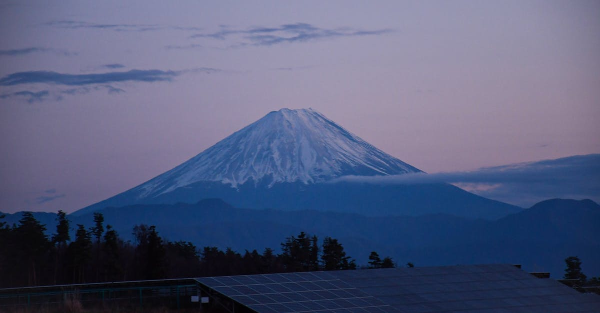 示意圖-日本太陽能開發急踩煞車！2027年起新案不再補助