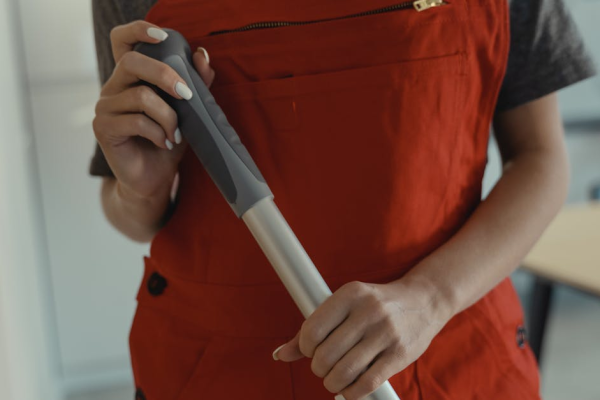 示意圖-香港移工懷孕悲歌：生存與母職的兩難！