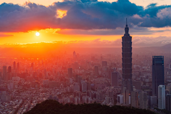 示意圖-震撼全球！他將徒手攀登101，賭上性命現場直播！