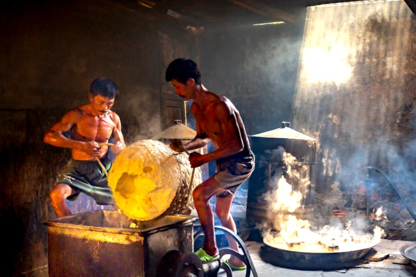 示意圖-香港惡火吞噬160命！外傭視訊訣別家人抱兒罹難