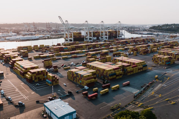 示意圖-美中貿易戰火升溫：港口費成新戰場，船運業震撼