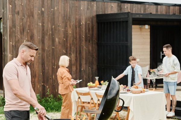 示意圖-香港惡火滿月：災民尋家，聖誕難暖