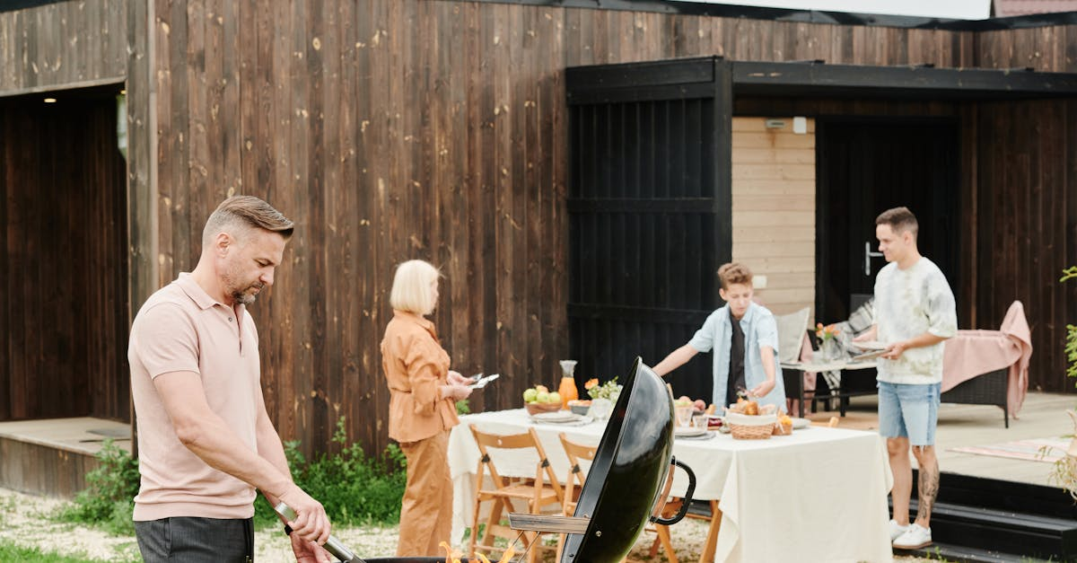 示意圖-香港惡火滿月：災民尋家，聖誕難暖
