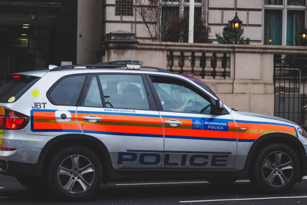示意圖-倫敦警隊醜聞！臥底揭歧視、厭女與濫用暴力黑幕